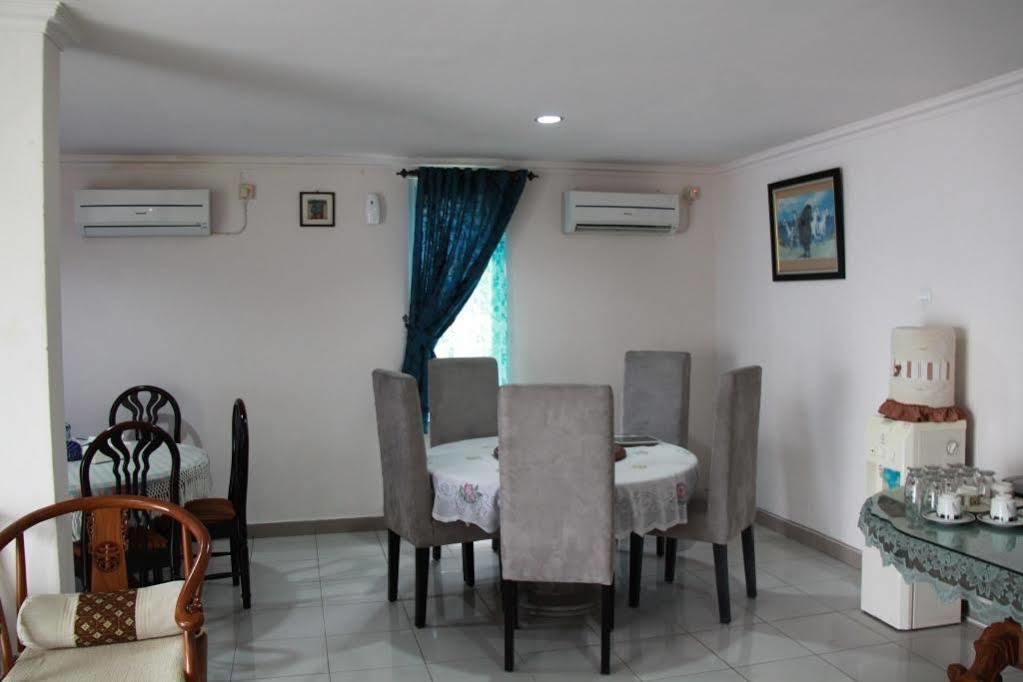 Maison d'hôtes Pondok Malabar à Jakarta Extérieur photo